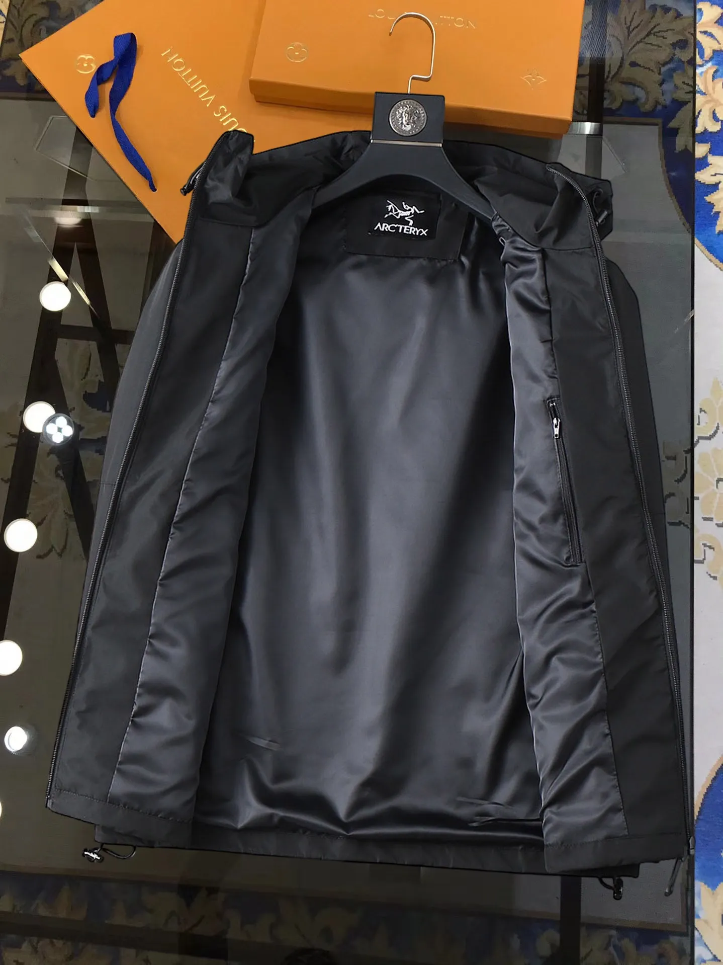 Same Style， ， 2026 New Arrival ， Original Premium Breathable ， ， ， Quality。 ， Sizes：M～3XL，